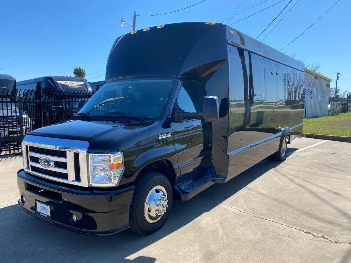 Black party bus – Arvada limo service